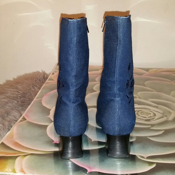 Auditions denim embroidered heeled boots, 8 1/2 - Picture 5 of 6